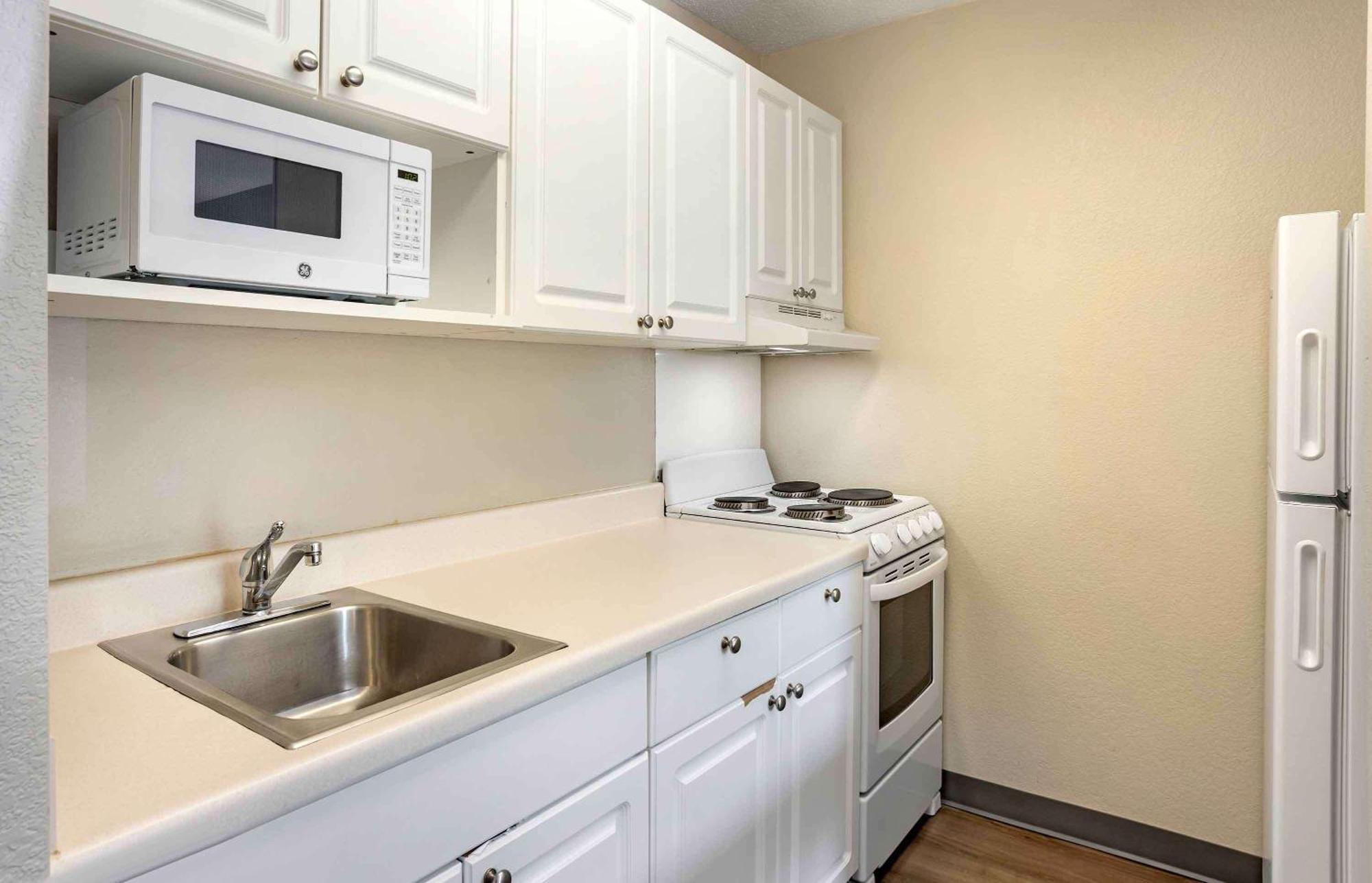 Extended Stay America Suites - Philadelphia - Mt Laurel - Pacilli Place Маунт-Лорел Экстерьер фото