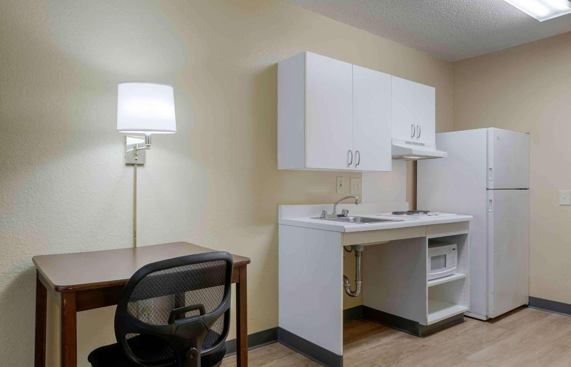 Extended Stay America Suites - Philadelphia - Mt Laurel - Pacilli Place Маунт-Лорел Экстерьер фото