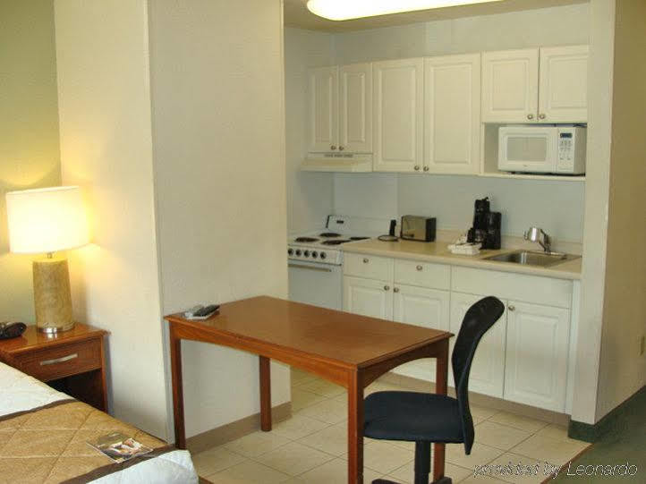 Extended Stay America Suites - Philadelphia - Mt Laurel - Pacilli Place Маунт-Лорел Экстерьер фото